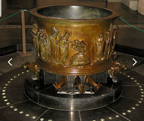  Egino's Baptismal Font - A Marvel of Carolingian Metalwork and Religious Symbolism!